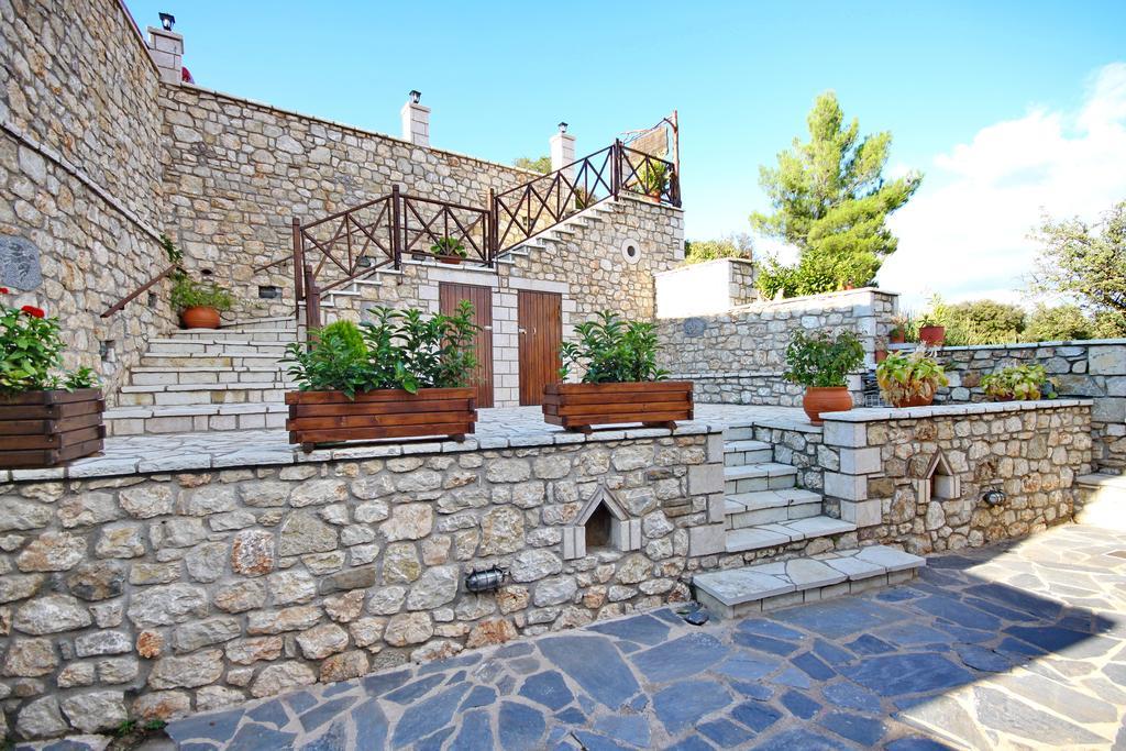 Hotel Thea Valtessinikou Exterior foto
