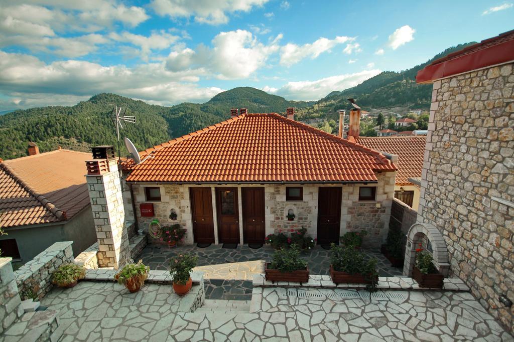 Hotel Thea Valtessinikou Exterior foto